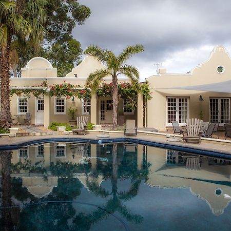 Somerset Villa Guesthouse サマーセット・ウェスト エクステリア 写真