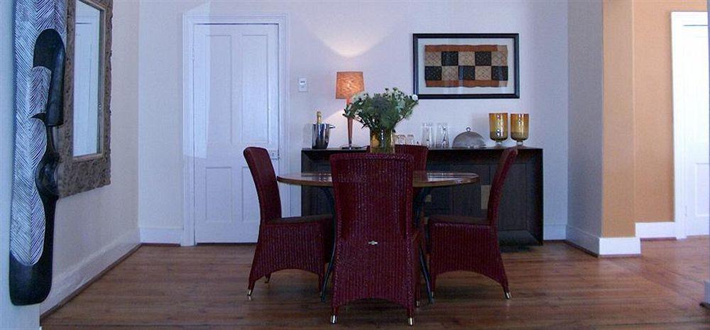 Somerset Villa Guesthouse サマーセット・ウェスト エクステリア 写真