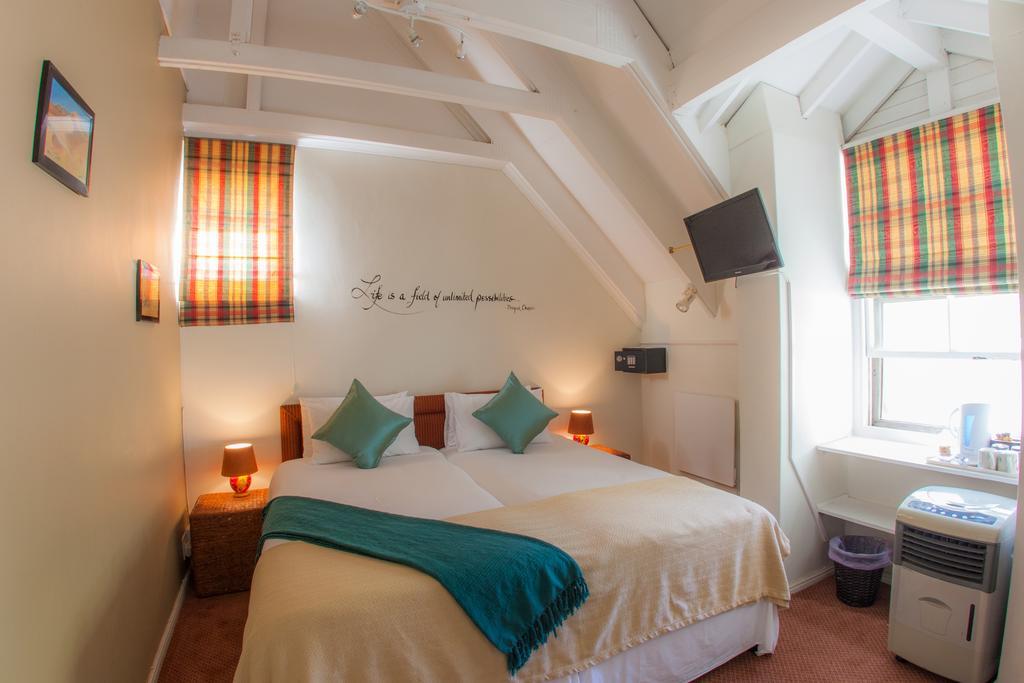 Somerset Villa Guesthouse サマーセット・ウェスト 部屋 写真