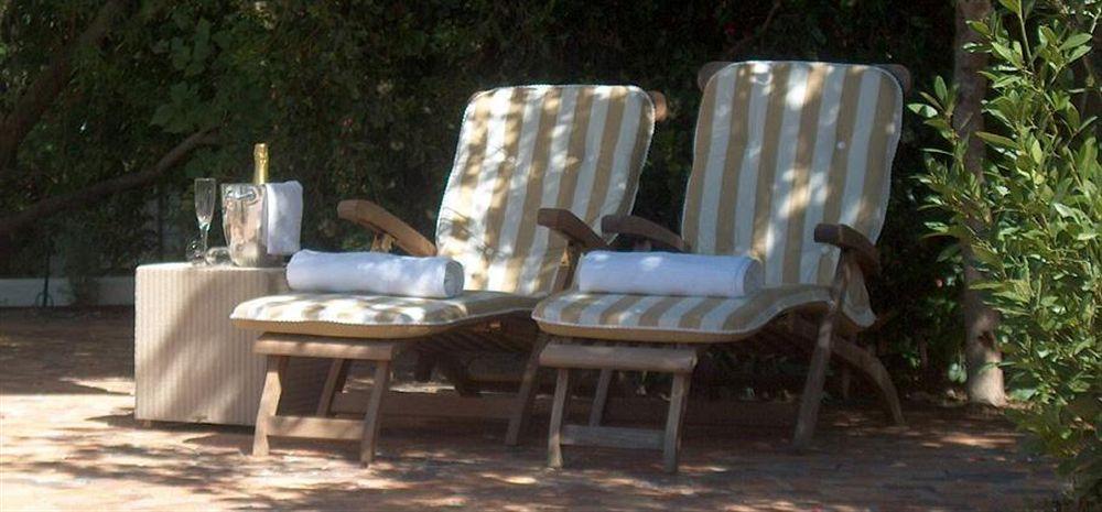Somerset Villa Guesthouse サマーセット・ウェスト エクステリア 写真