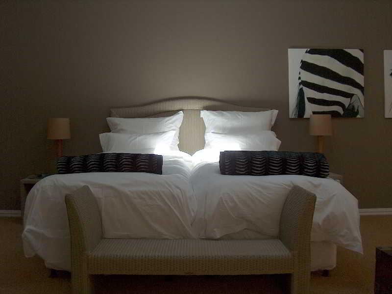 Somerset Villa Guesthouse サマーセット・ウェスト エクステリア 写真