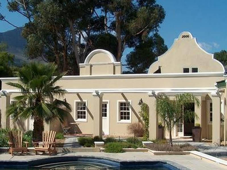 Somerset Villa Guesthouse サマーセット・ウェスト エクステリア 写真