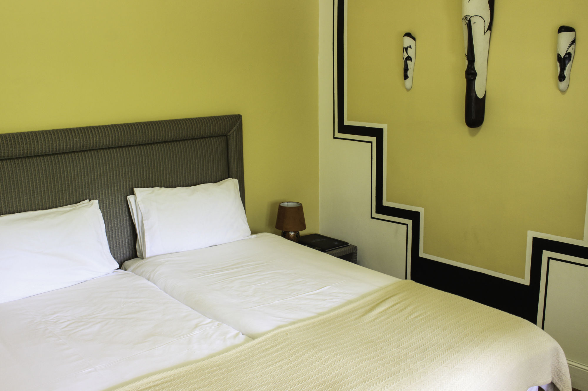 Somerset Villa Guesthouse サマーセット・ウェスト エクステリア 写真
