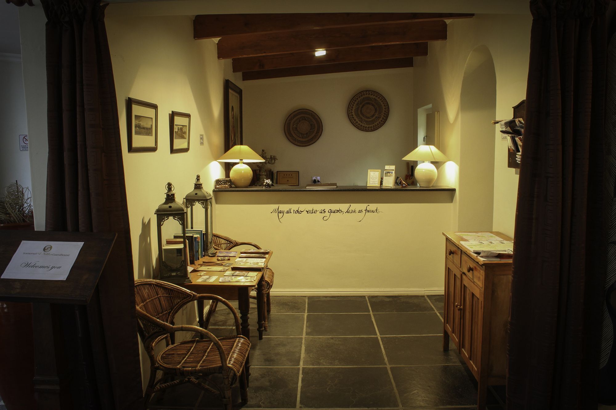 Somerset Villa Guesthouse サマーセット・ウェスト エクステリア 写真