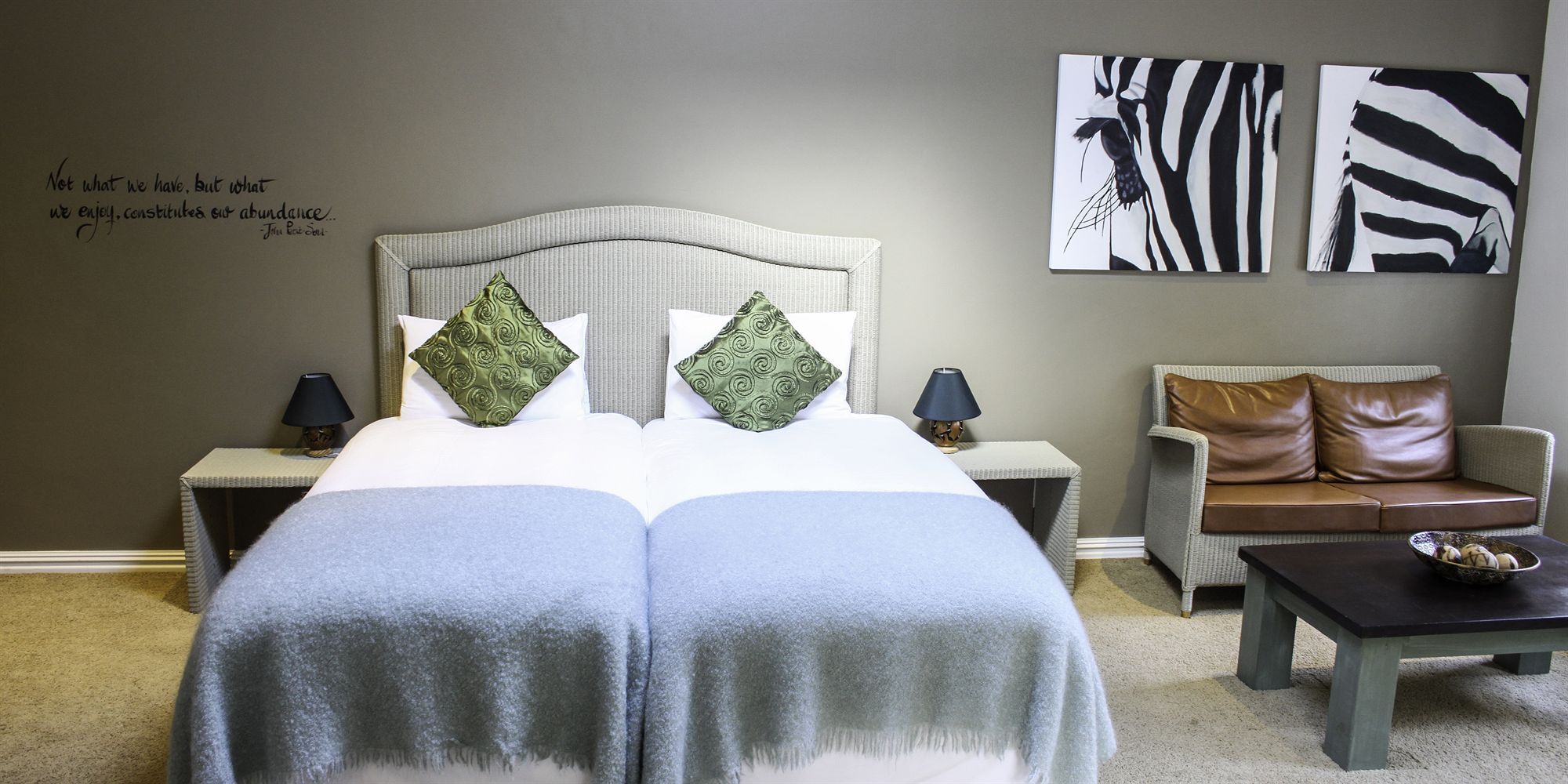 Somerset Villa Guesthouse サマーセット・ウェスト エクステリア 写真