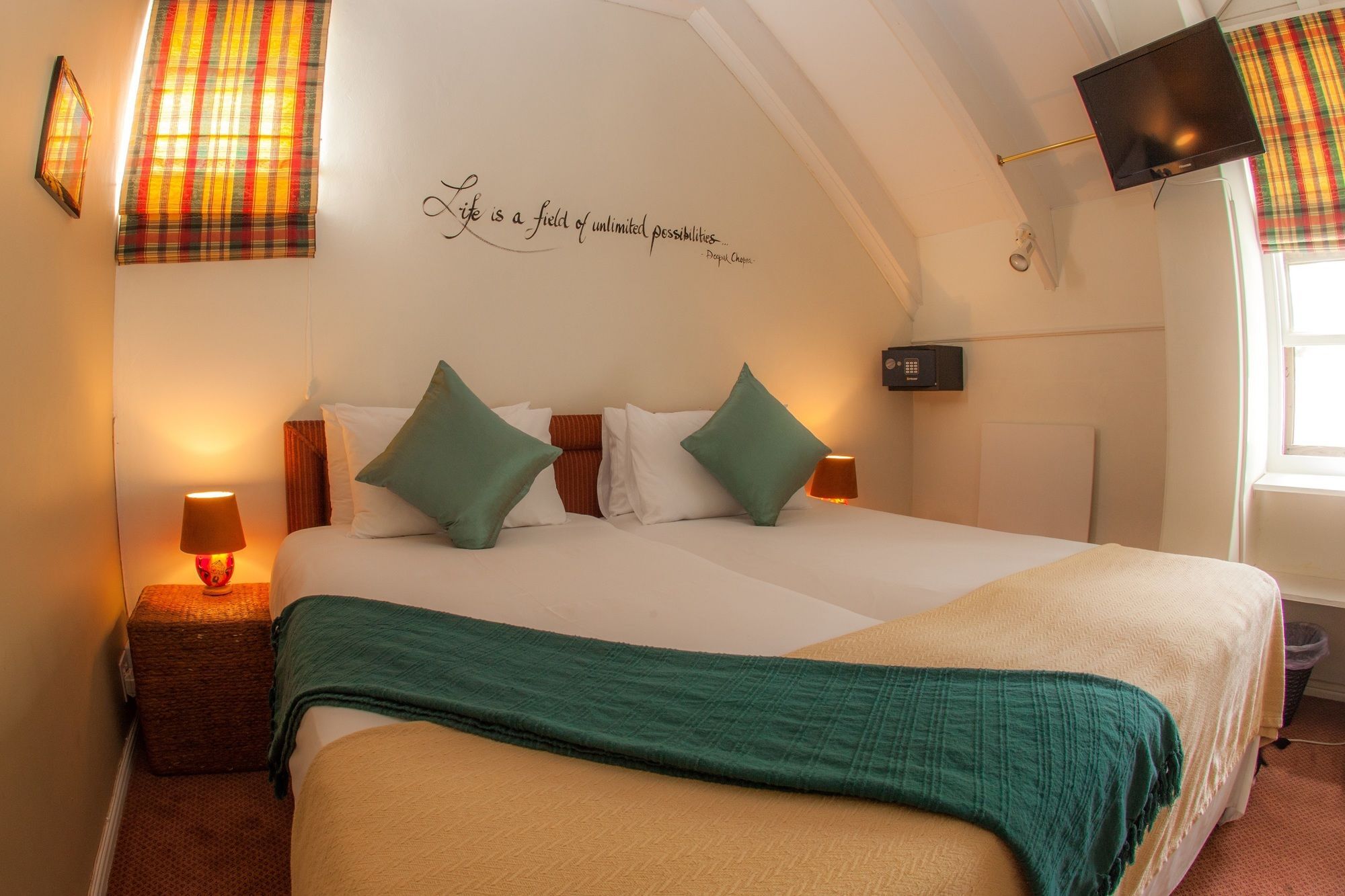 Somerset Villa Guesthouse サマーセット・ウェスト エクステリア 写真
